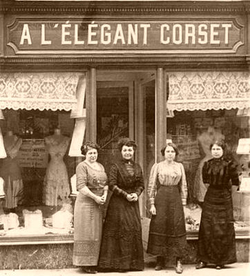  - F_elegant-corset-shop